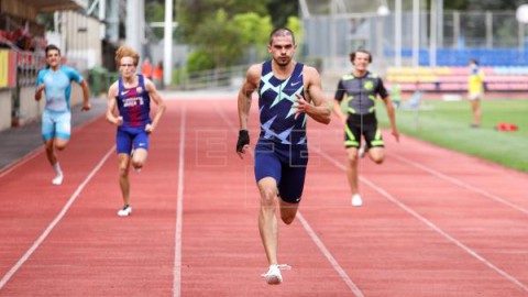 ATLETISMO ESPAÑA Bruno Hortelano bate en Andorra con 15.42 el récord de España de 150 metros