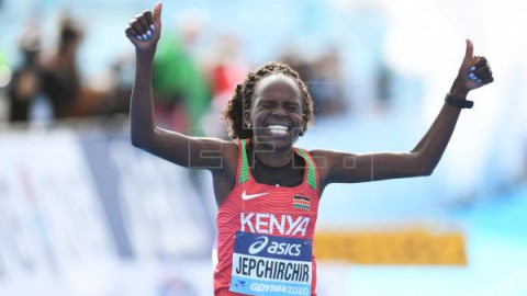 ATLETISMO MEDIO MARATÓN Jepchirchir y Kiplimo triunfan en los Mundiales de medio maratón
