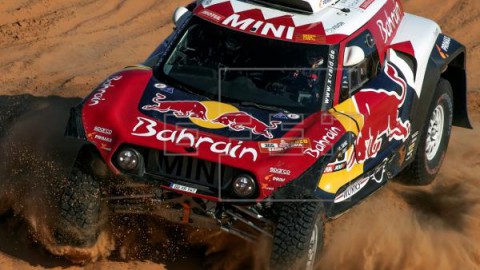 AUTO MOTO DAKAR Carlos Sainz gana su tercer Dakar