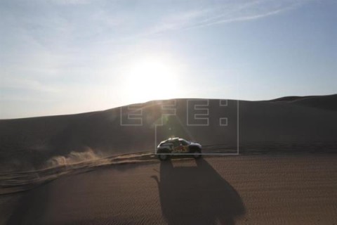 AUTO MOTO DAKAR El rally Dakar afronta la etapa más larga de su primera semana