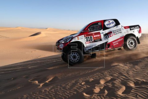 AUTO MOTO DAKAR Fernando Alonso acaba segundo en la octava etapa del Dakar, ganada por Serradori