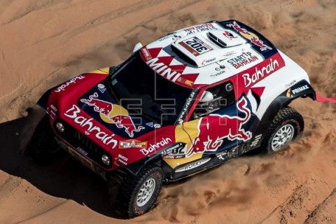 AUTO MOTO DAKAR Peterhansel se lleva la undécima etapa y Sainz está a un paso de ganar el Dakar