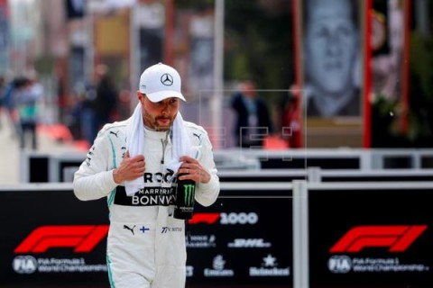 AUTOMOVILISMO FÓRMULA UNO Bottas consigue la `pole` en China y saldrá primero para defender su liderato