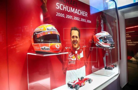 AUTOMOVILISMO FÓRMULA UNO Ferrari felicita a Schumacher por su 50 cumpleaños con una exposición
