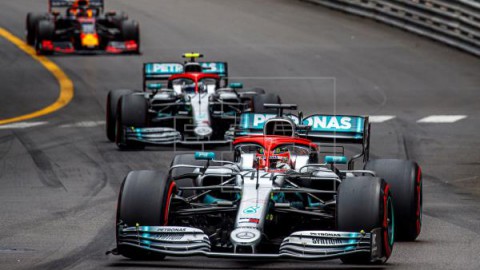 AUTOMOVILISMO FÓRMULA UNO Hamilton gana el Gran Premio de Mónaco desde la `pole`