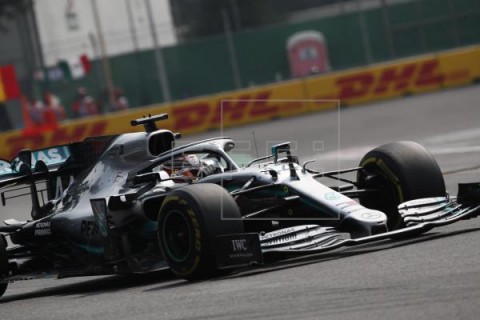 AUTOMOVILISMO FÓRMULA UNO Hamilton ganó en México, pero deberá esperar para festejar su sexto Mundial