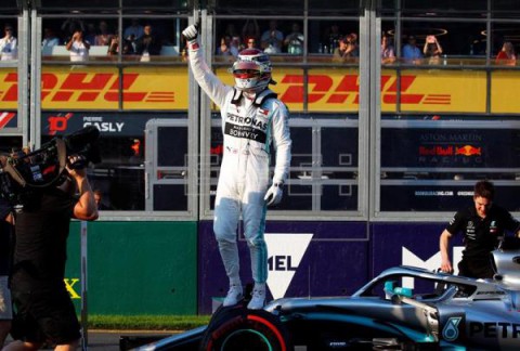 AUTOMOVILISMO FÓRMULA UNO Hamilton logra la `pole` y saldrá primero en Australia