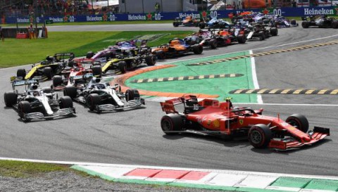 AUTOMOVILISMO FÓRMULA UNO Sainz abandona en la vuelta 28 por una rueda mal apretada