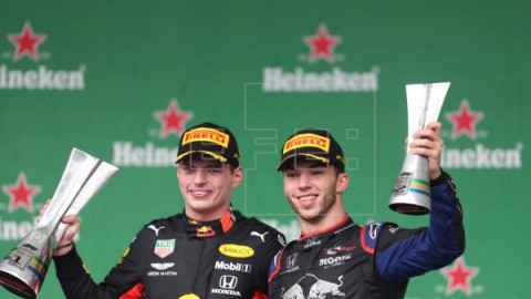 AUTOMOVILISMO FÓRMULA UNO Verstappen se impone en un GP de Brasil desastroso para Ferrari