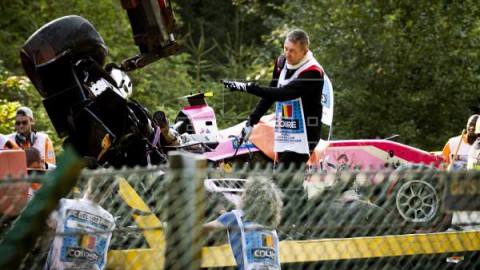 AUTOMOVILISMO MUERTE Fallece el francés Hubert en un accidente en la prueba de F2 en Spa