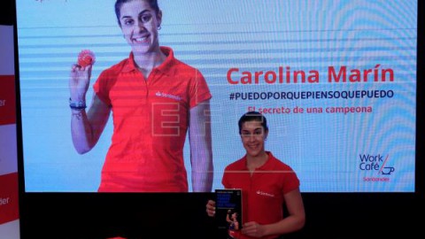 BÁDMINTON `Puedo porque pienso que puedo`, el lema que inspira a Carolina Marín