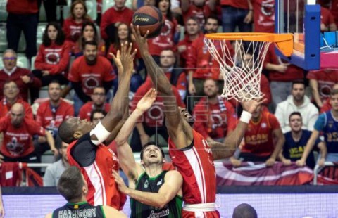 BALONCESTO ACB 73-78. El Joventut, liderado por Laprovittola y Todorovic, avanza a la Copa