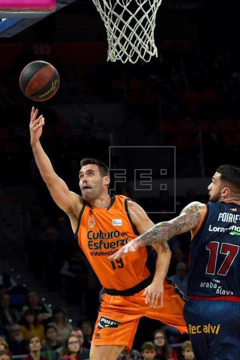 BALONCESTO ACB 77-56. El Baskonia, nuevo líder de la ACB