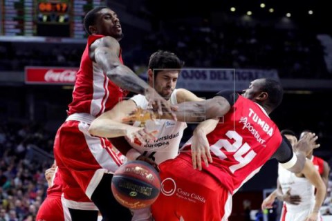 BALONCESTO ACB 80-74. El Real Madrid sobrevive a un gran UCAM y ya está en la Copa