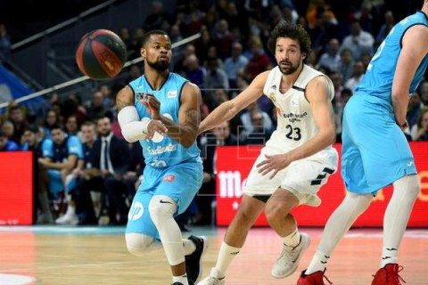 BALONCESTO ACB 93-88. El Estudiantes resucita a lo grande en un derbi de alta tensión