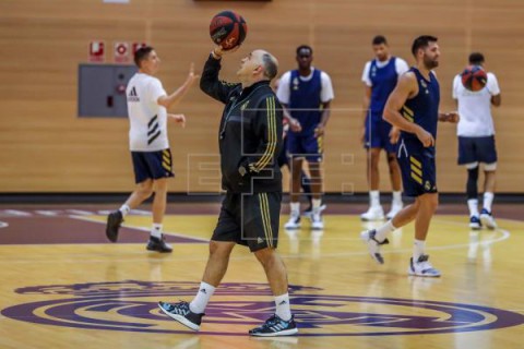 BALONCESTO ACB Jaycee Carroll y Víctor Claver jugarán el clásico