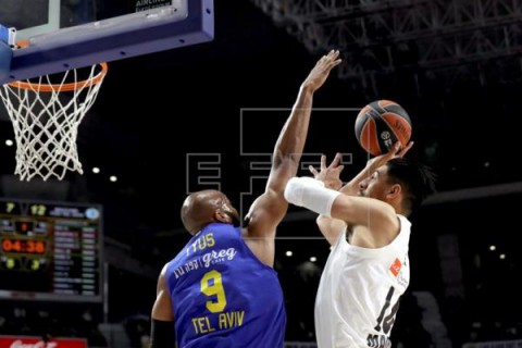 BALONCESTO EUROLIGA 91-79. El Real Madrid estrena el año con un triunfo trabajado