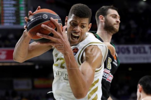 BALONCESTO EUROLIGA: REAL MADRID-PANATHINAIKOS 96-78. La `décima` del Real Madrid huele a playoffs