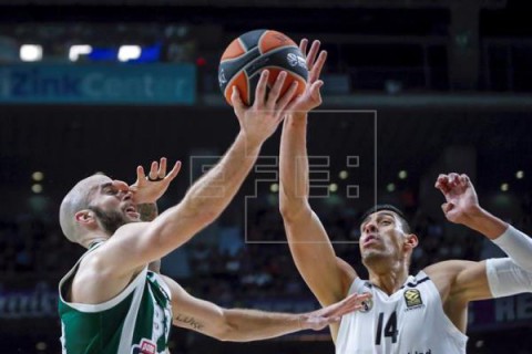 BALONCESTO EUROLIGA  78-63. Campazzo y los triples acercan al Real Madrid a la Final a Cuatro