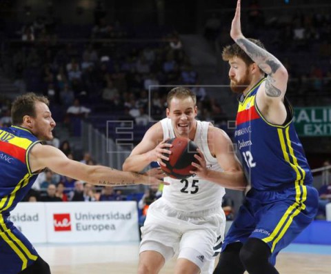 BALONCESTO LIGA ENDESA  Kirolbet Baskonia, nuevo líder tras una jornada de grandes sorpresas