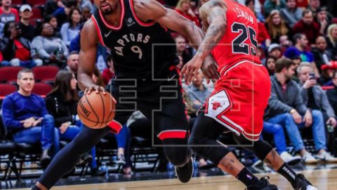 BALONCESTO NBA Ibaka y Marc Gasol salen de titulares con los Raptors y arrollan a los Bulls