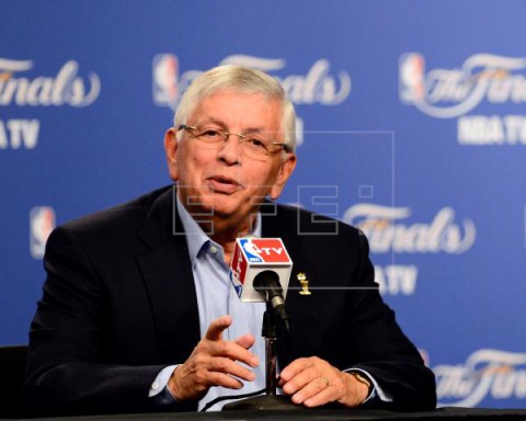 BALONCESTO NBA: OBITUARIO Silver alaba el legado de Stern; toda la familia de la NBA ensalza su figura