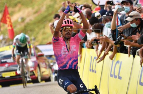 CICLISMO TOUR Daniel Martínez se corona en Puy Mary, Roglic y Pogacar los patrones