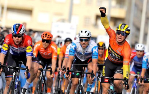 CICLISMO VUELTA C.VALENCIANA Groenewegen firma un doblete en Torrevieja y Haig es el nuevo líder