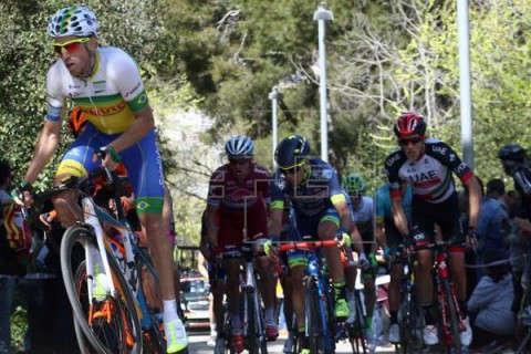 CICLISMO VUELTA El corredor del Burgos BH Jordi Simón ingresado en la UCI tras una caída