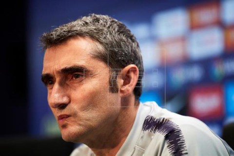 FÚTBOL ALAVÉS-BARCELONA Valverde: `Es una gran victoria convertir un título en algo previsible`
