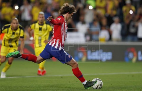 FÚTBOL AMISTOSO: BEITAR-ATLÉTICO MADRID 2-1. La lesión de Diego Costa, el último gol de Griezmann