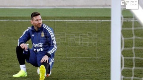 FÚTBOL AMISTOSO Tagliafico: `Estaba seguro de que Messi iba a volver a la selección`