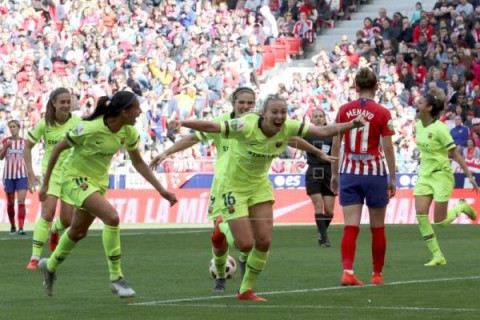 FÚTBOL AT. MADRID-BARCELONA 0-2. Gana el Barça, triunfa el fútbol femenino