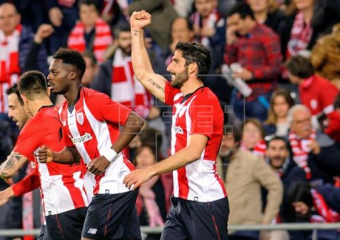 FÚTBOL ATHLETIC-EIBAR 1-0. Un gol de Raúl García prolonga la escalada del Athletic