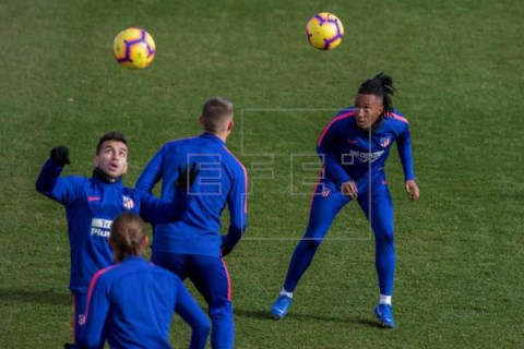 FÚTBOL ATLÉTICO DE MADRID El Atlético realiza su último entrenamiento antes del Espanyol sin Lemar