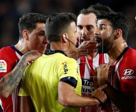FÚTBOL ATLÉTICO DE MADRID El Comité de Competición pide aclaraciones a Gil Manzano sobre la expulsión de Costa