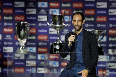 FÚTBOL ATLÉTICO DE MADRID Juanfran se despide del Atlético: `Vino un `vikingo` y se va un `indio“