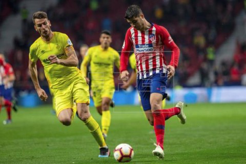 FÚTBOL ATLÉTICO DE MADRID Morata sufre un esguince en el tobillo y es duda para el Camp Nou