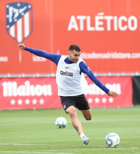 FÚTBOL ATLÉTICO MADRID El argentino Ángel Correa sufre una lesión muscular en la pierna izquierda