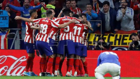 FÚTBOL ATLÉTICO MADRID-ATHLETIC CLUB 2-0. Correa y Oblak reconfortan al Atlético