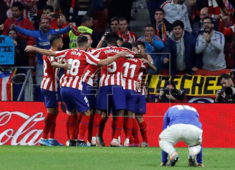 FÚTBOL ATLÉTICO MADRID-ATHLETIC CLUB 2-0. Correa y Oblak reconfortan al Atlético