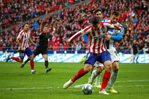 FÚTBOL ATLÉTICO MADRID-ESPANYOL 3-1. Morata esquiva la crisis