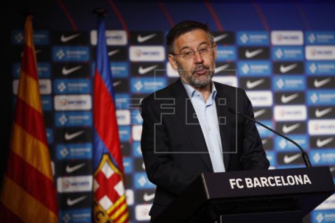 FÚTBOL BARCELONA Bartomeu abandona las oficinas del club y la reunión se da por concluida