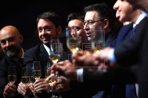 FÚTBOL BARCELONA Bartomeu: `Nos preocupa seguir siendo competitivos`