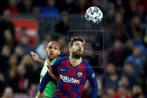 FÚTBOL BARCELONA El Barça prepara el partido contra el Eibar a la espera de incorporar a Braithwaite