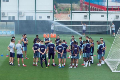 FÚTBOL BARCELONA –  El Barça vuelve al campo de entrenamiento tras una jornada de descanso