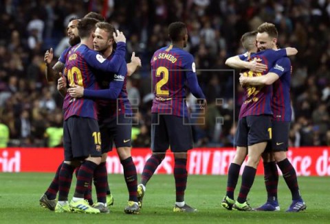 FÚTBOL BARCELONA Entrenamiento de recuperación tras el Bernabéu
