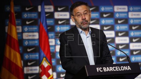 FÚTBOL BARCELONA La junta directiva del Barcelona, reunida para decidir el futuro del club