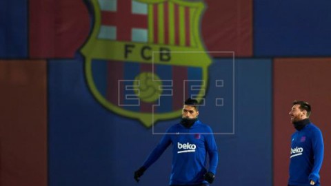FÚTBOL BARCELONA Messi abre un nuevo capítulo en el conflicto contractual con el Barcelona