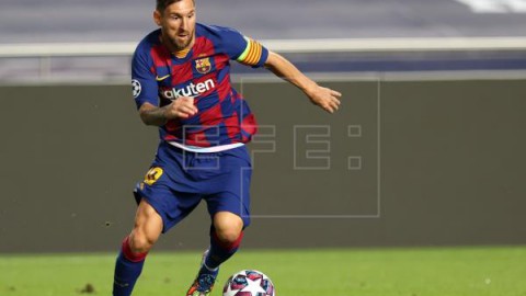 FÚTBOL BARCELONA Messi anuncia que sigue en el Barça